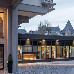 **** Отель Doubletree By Hilton & Канада