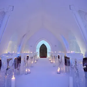 **** Hotel De Glace Canada