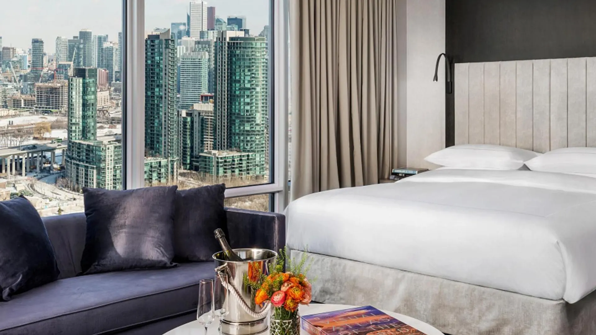 *****  Hotel X Toronto, A Destination By Hyatt Hotel Canada