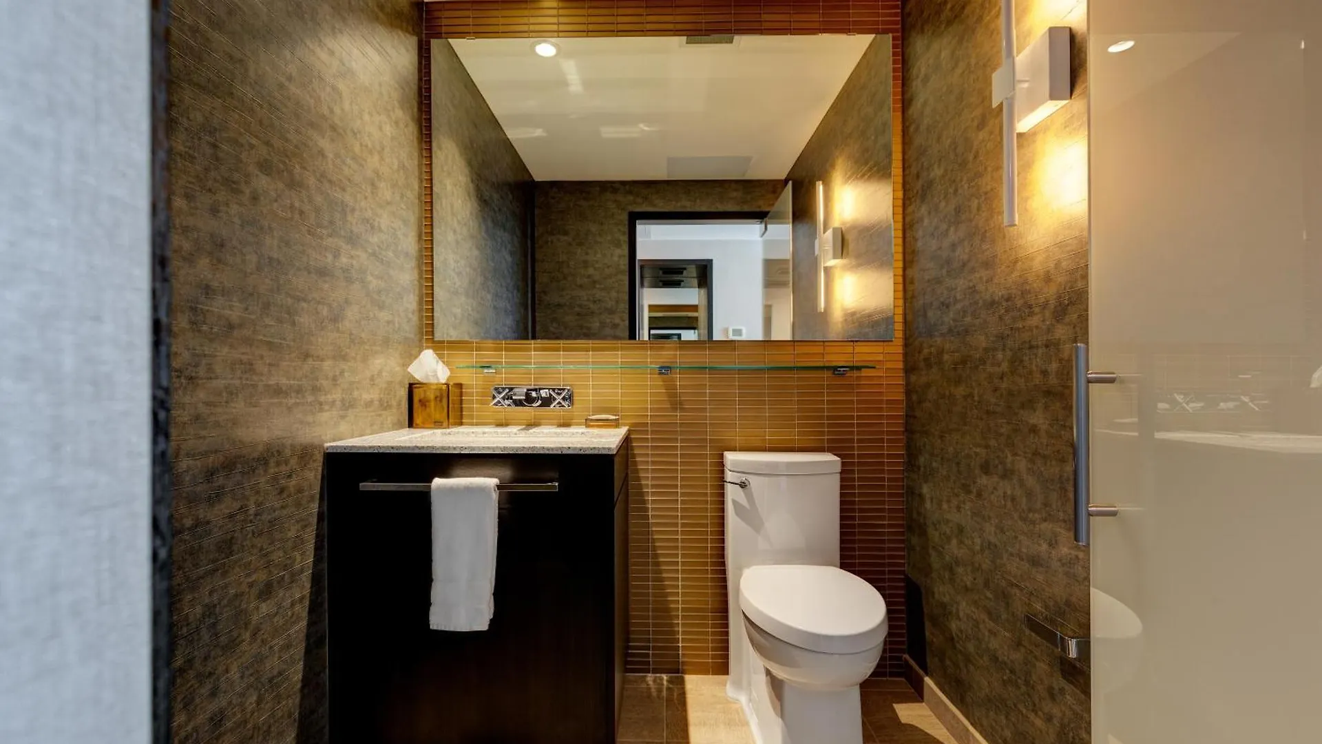 Hotel X Toronto, A Destination By Hyatt Hotel